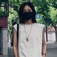 linh Chi 017