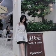 hoàng lê bích hoài