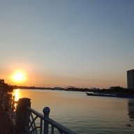 Thầm Lặng